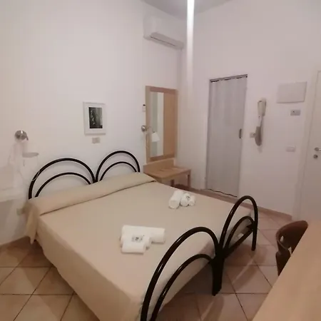Santanna فندق ريميني